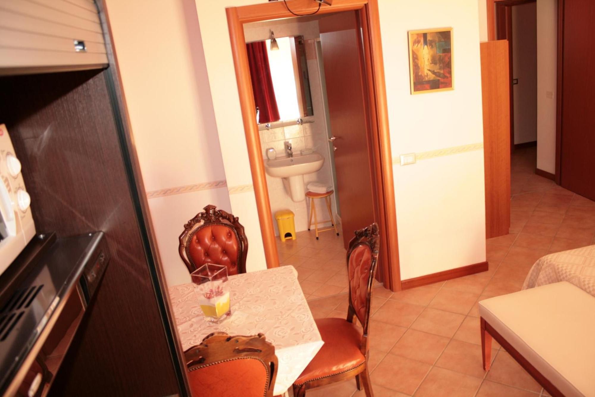 Ca' Del Sasso Guest House - Verona — Photos 2